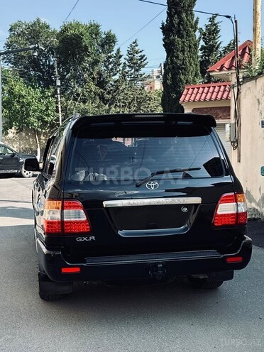 Toyota Land Cruiser-4