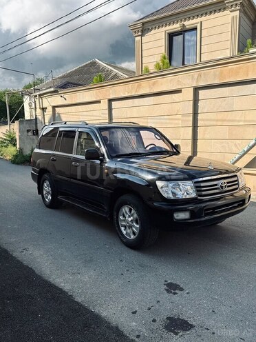Toyota Land Cruiser-2