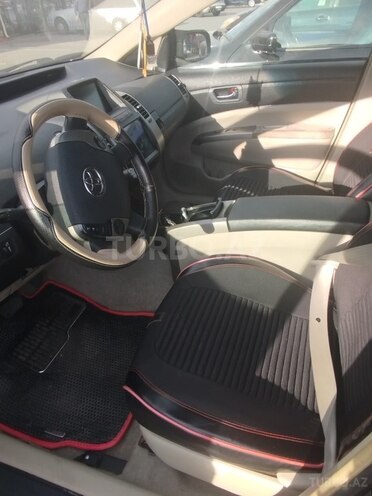 Toyota Prius-6