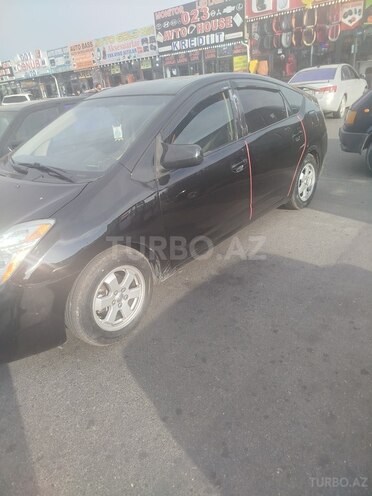 Toyota Prius-4