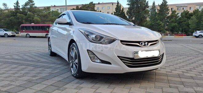 Hyundai Elantra-10