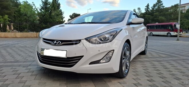 Hyundai Elantra-1