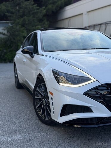 Hyundai Sonata-4