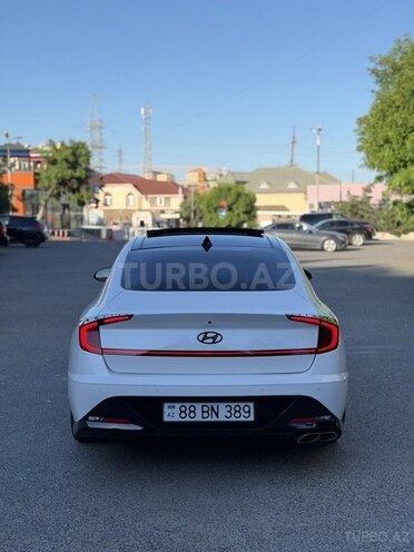 Hyundai Sonata-5