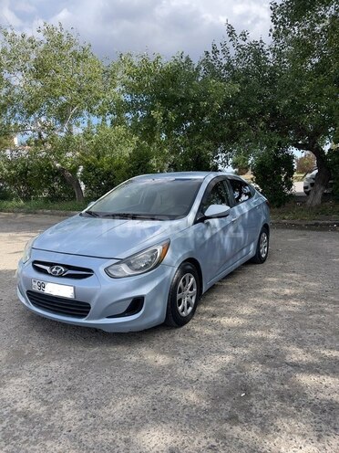 Hyundai Accent-3