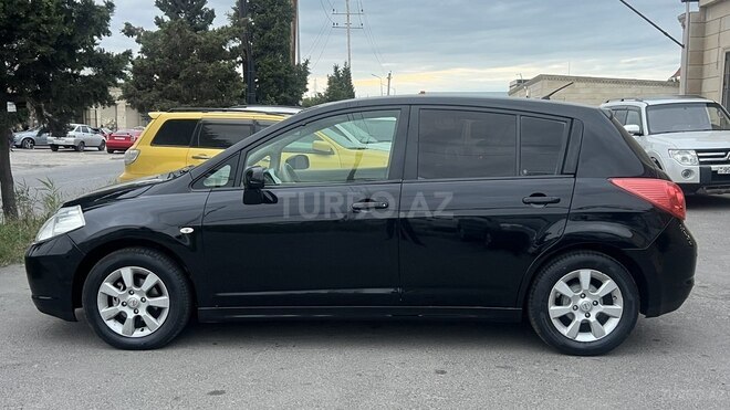 Nissan Tiida-3