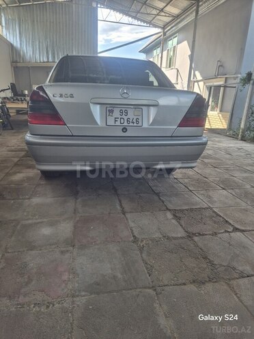 Mercedes C 200-2