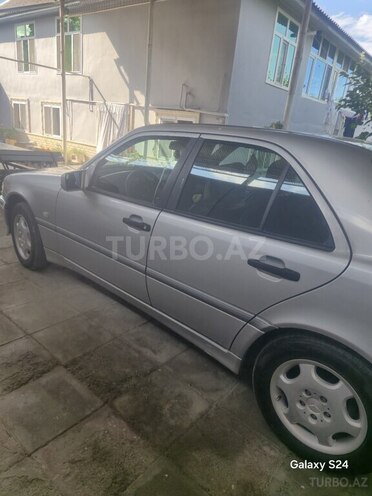 Mercedes C 200-4