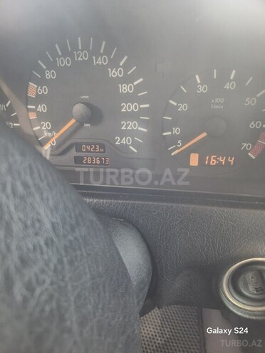 Mercedes C 200-8