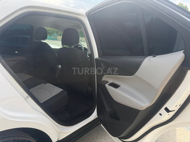 Chevrolet Equinox-13