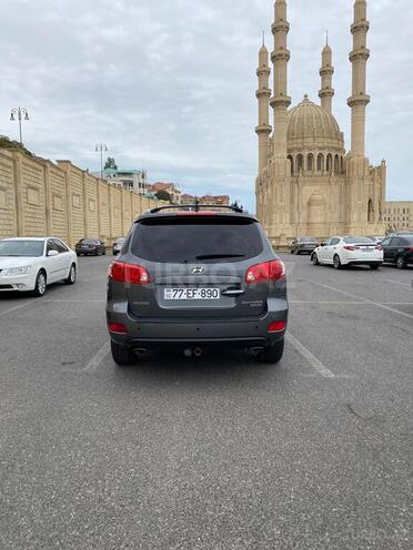 Hyundai Santa Fe-12