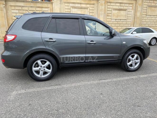 Hyundai Santa Fe-14
