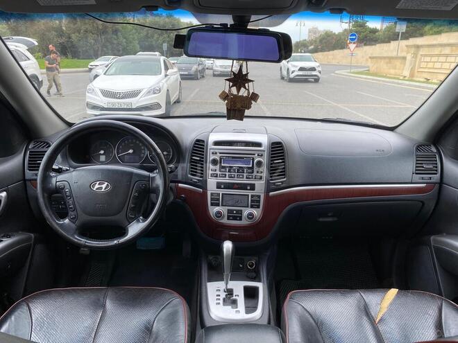 Hyundai Santa Fe-17