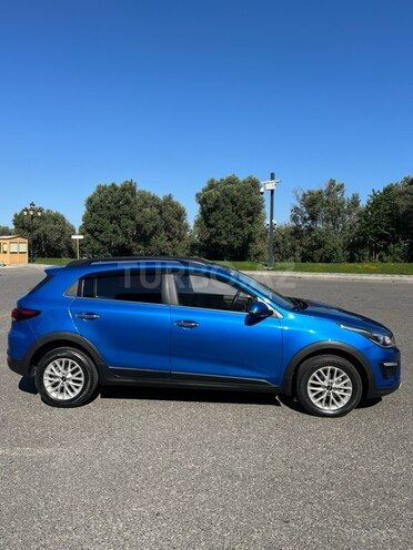 Kia Rio X-Line-4