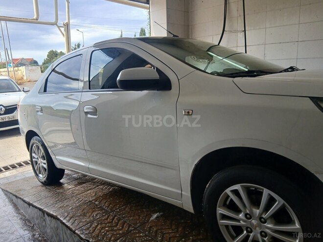 Chevrolet Cobalt-13