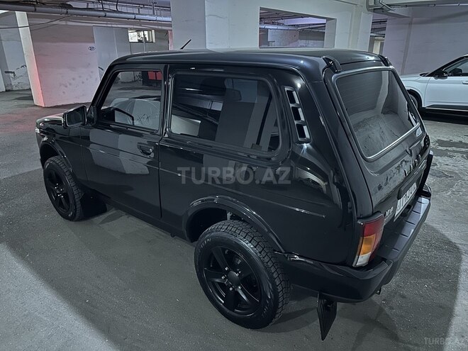 LADA (VAZ) Niva-9