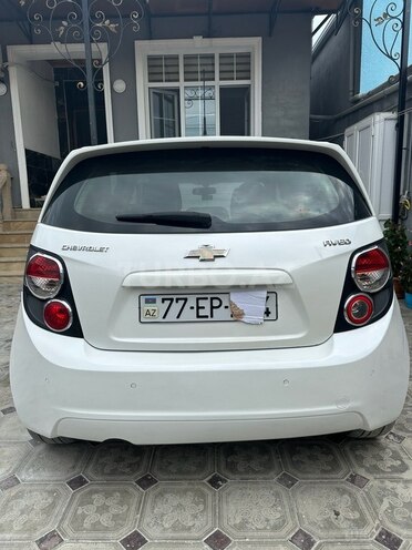Chevrolet Aveo-3