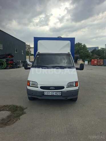 Ford Transit-1