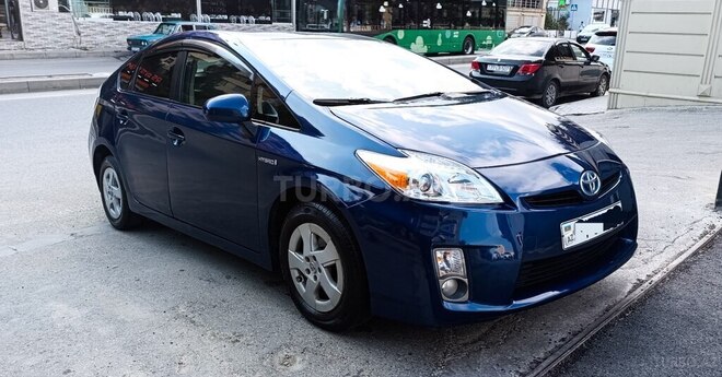 Toyota Prius-2