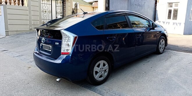 Toyota Prius-6