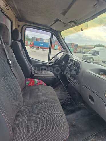 Ford Transit-5