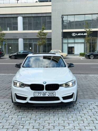 BMW 320-1