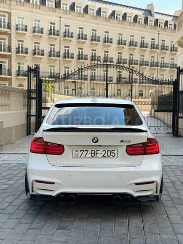 BMW 320-2