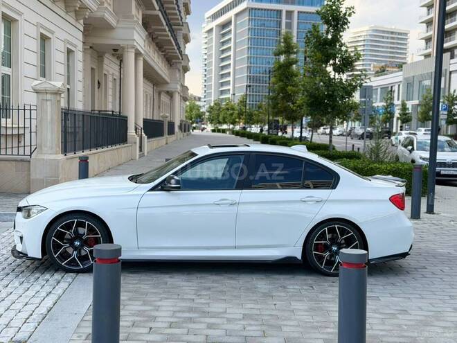 BMW 320-3