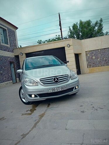 Mercedes B 170-1
