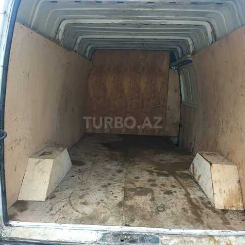 Ford Transit-6