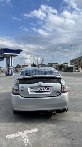 Toyota Prius-2