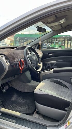 Toyota Prius-6