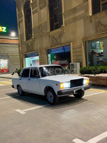 LADA (VAZ) 2107-1