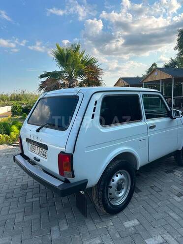 LADA (VAZ) Niva-18