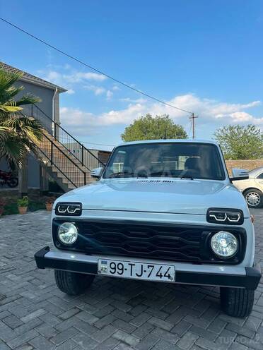 LADA (VAZ) Niva-1