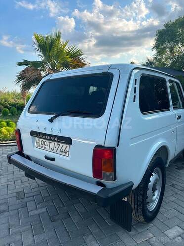 LADA (VAZ) Niva-15