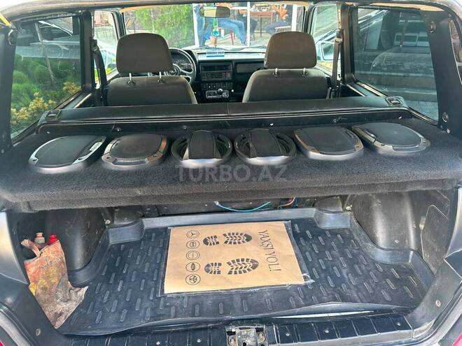 LADA (VAZ) Niva-10