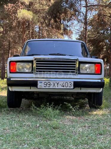 LADA (VAZ) 2107-1