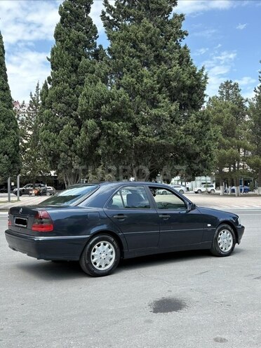Mercedes C 220-6