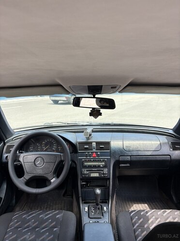 Mercedes C 220-8