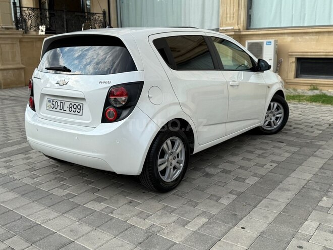 Chevrolet Aveo-11