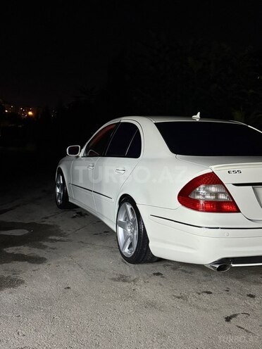 Mercedes E 350-17