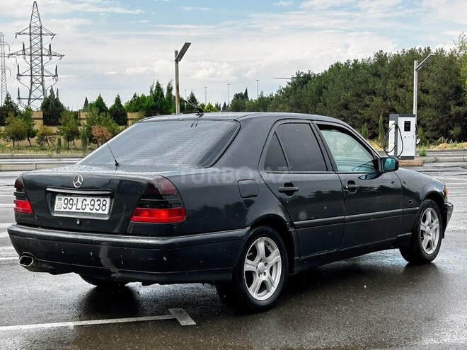 Mercedes C 220-2
