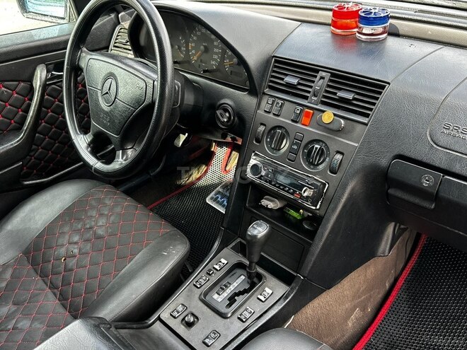 Mercedes C 220-8