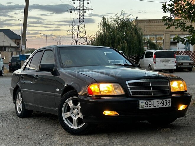 Mercedes C 220-18