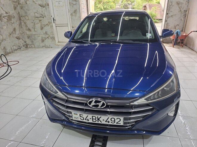 Hyundai Elantra-5
