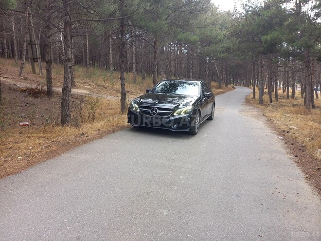 Mercedes E 220-2