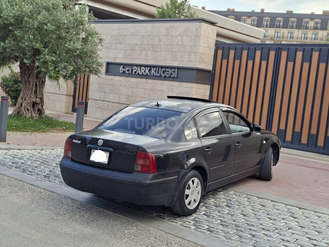 Volkswagen Passat-2
