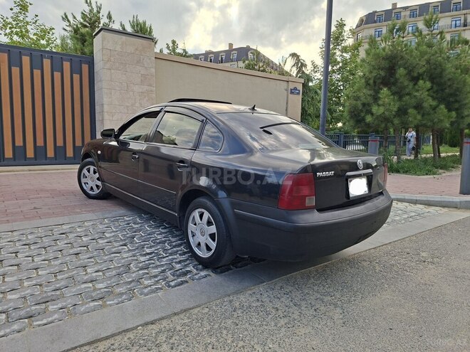Volkswagen Passat-4