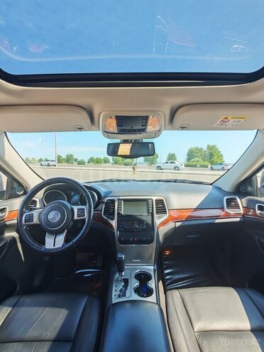 Jeep Grand Cherokee-7